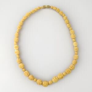 Vintage Carved Cabbage Rose Bead Necklace - Broken Clasp